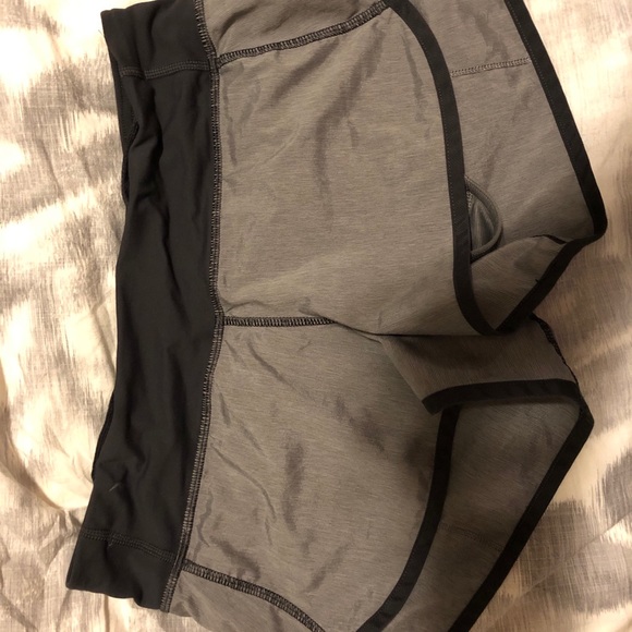 Lulu Shorts - Picture 1 of 1